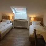 Und Zum Loewen Hotel