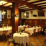 Hotel Und Zum Loewen 3*