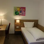 Hotel Und Zum Loewen 3*