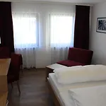 Hotel Und Zum Loewen