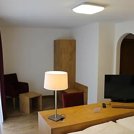 Hotel Und Zum Loewen