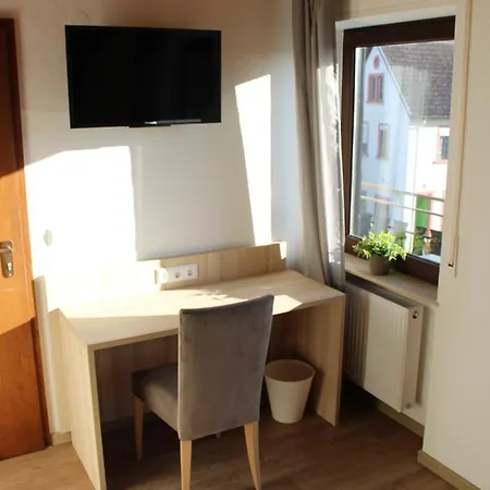 Und Zum Loewen Hirschberg an der Bergstraße