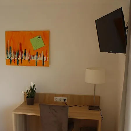 Hotel Und Zum Loewen 3*