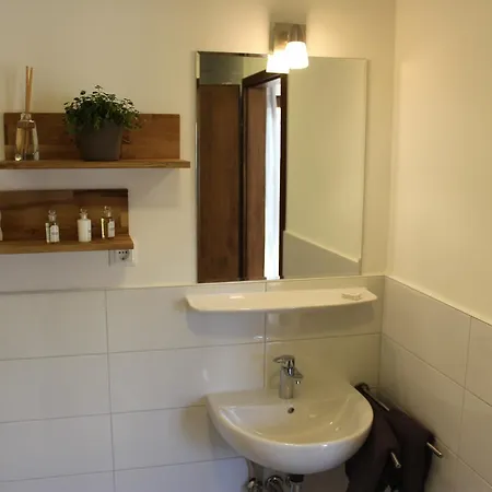 Und Zum Loewen Hotel 3*