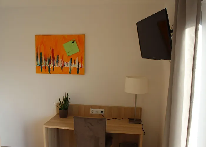 Und Zum Loewen Hirschberg an der Bergstraße