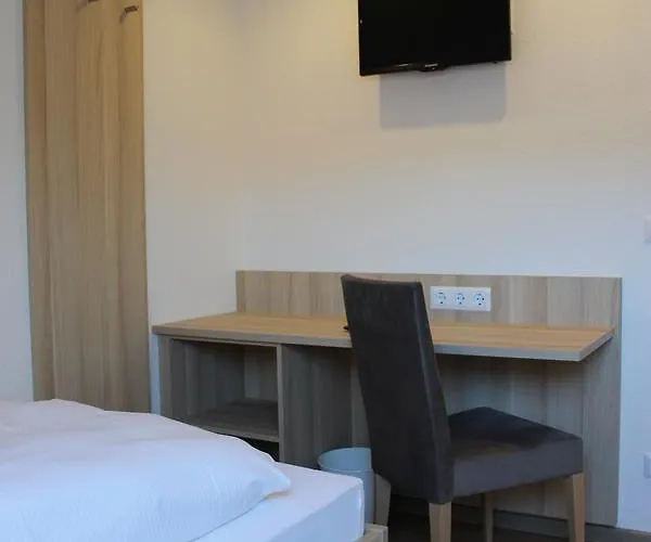 מלון Und Zum Loewen Hirschberg an der Bergstraße