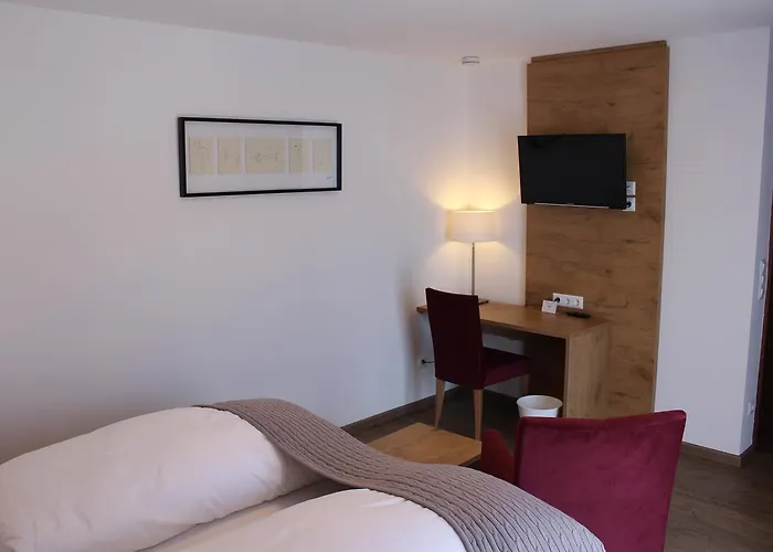 מלון Und Zum Loewen Hirschberg an der Bergstraße